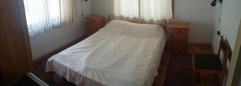 Guest Rooms Metaksinovi Csepelare Kültér fotó