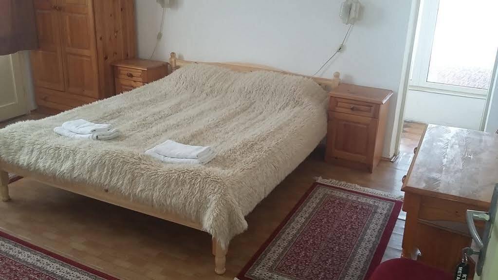 Guest Rooms Metaksinovi Csepelare Kültér fotó